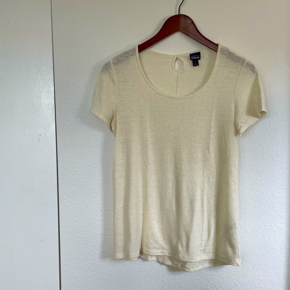 Patagonia Tops - Yellow Patagonia t-shirt